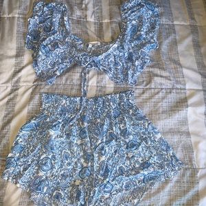 Two piece set